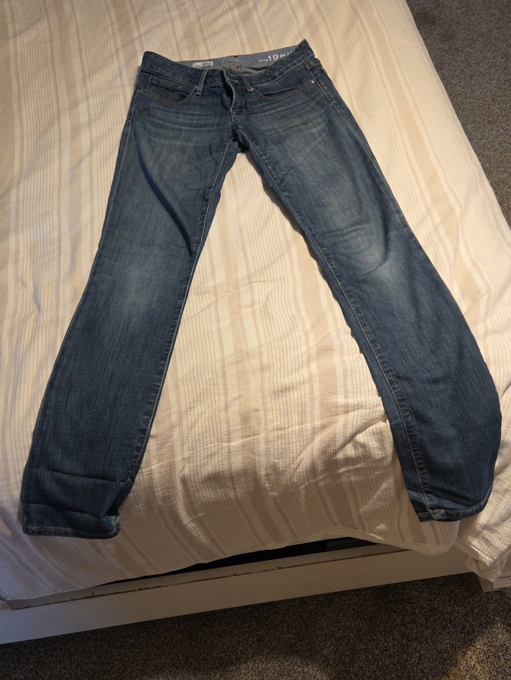 GAP Women's Faded Blue Boyfriend Jeans